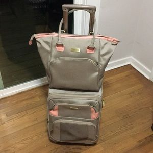 Tommy Bahama 3 piece luggage set